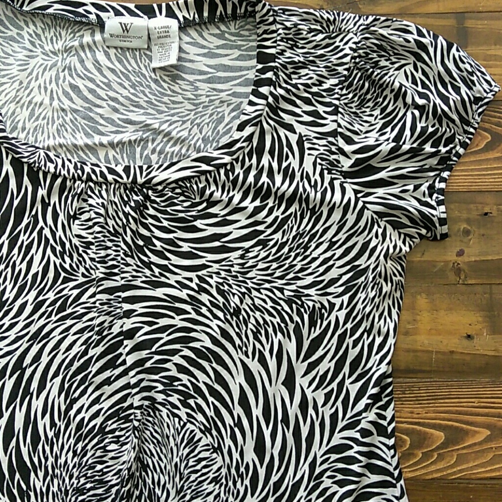 Worthington x-large stretch black and white blouse